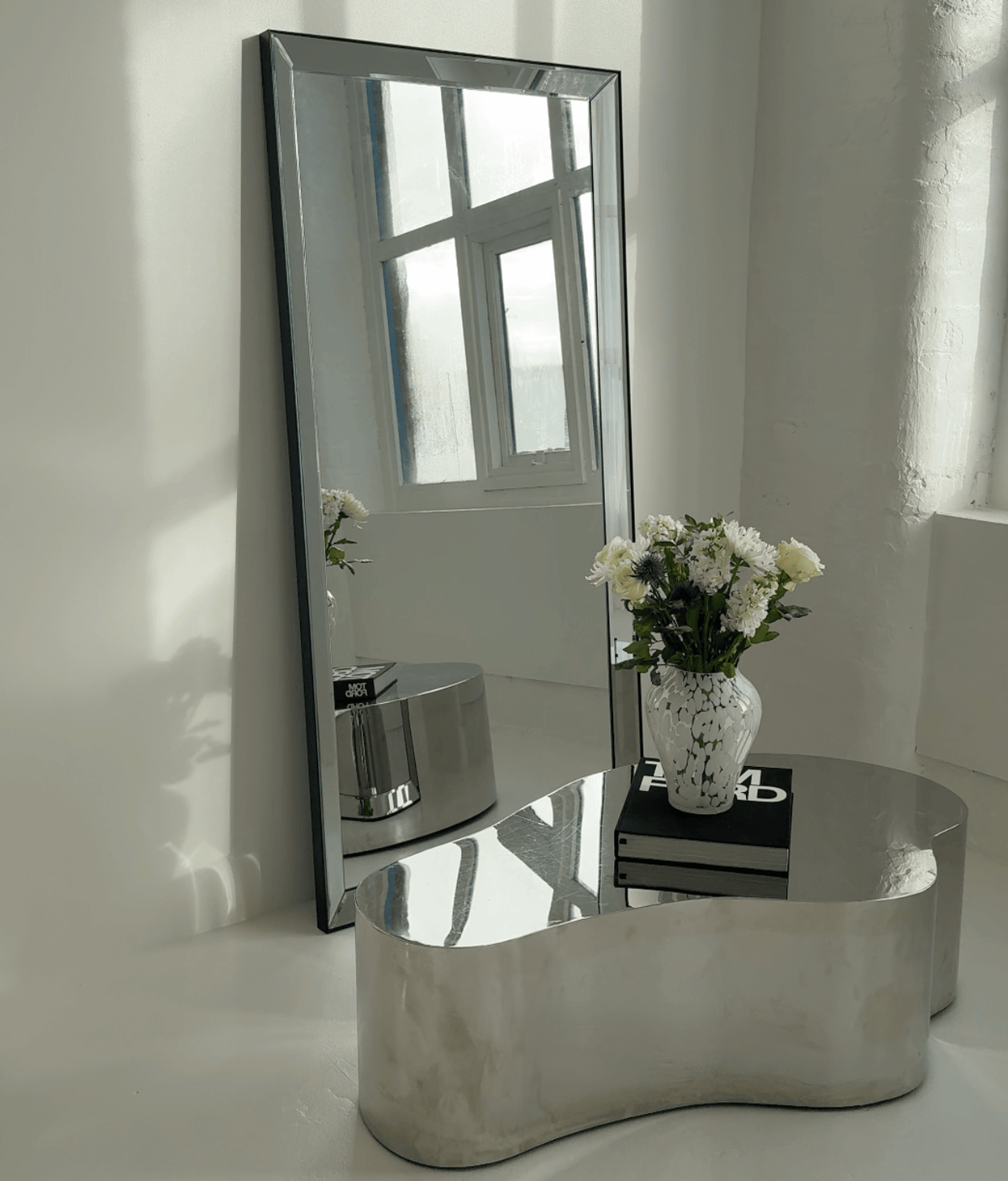 Mirrors of London Mirror Southwark House of Isabella UK