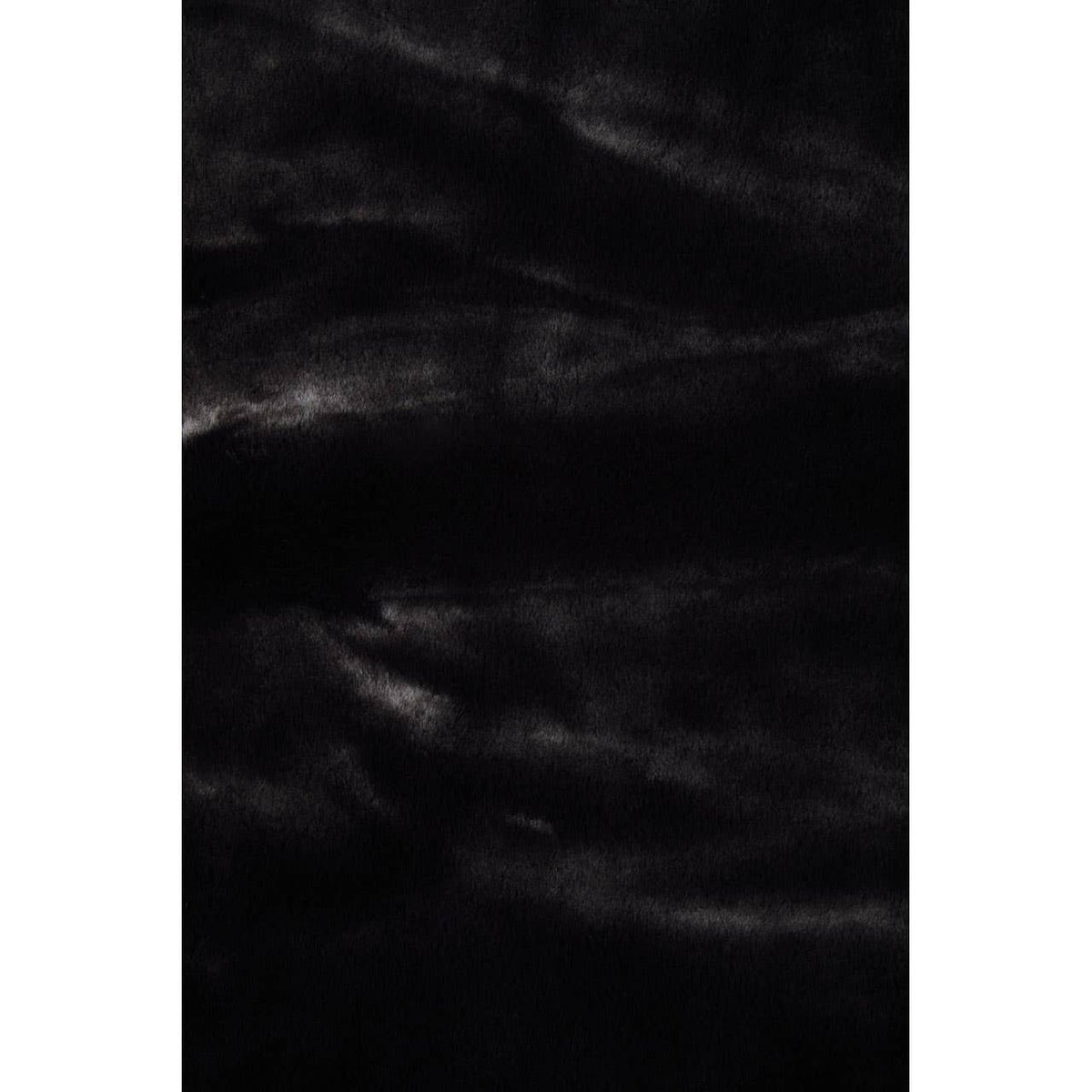 Bosie Lamina Black Throw.