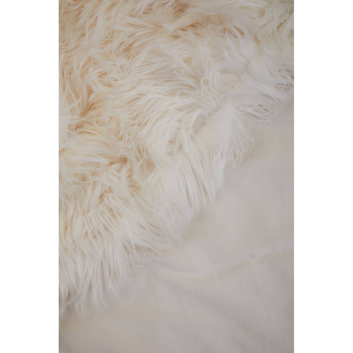 Bosie Lamina Cream Throw.