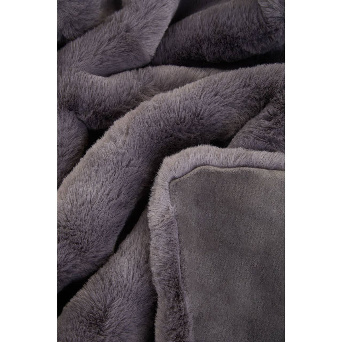Bosie Lamina Grey Throw.