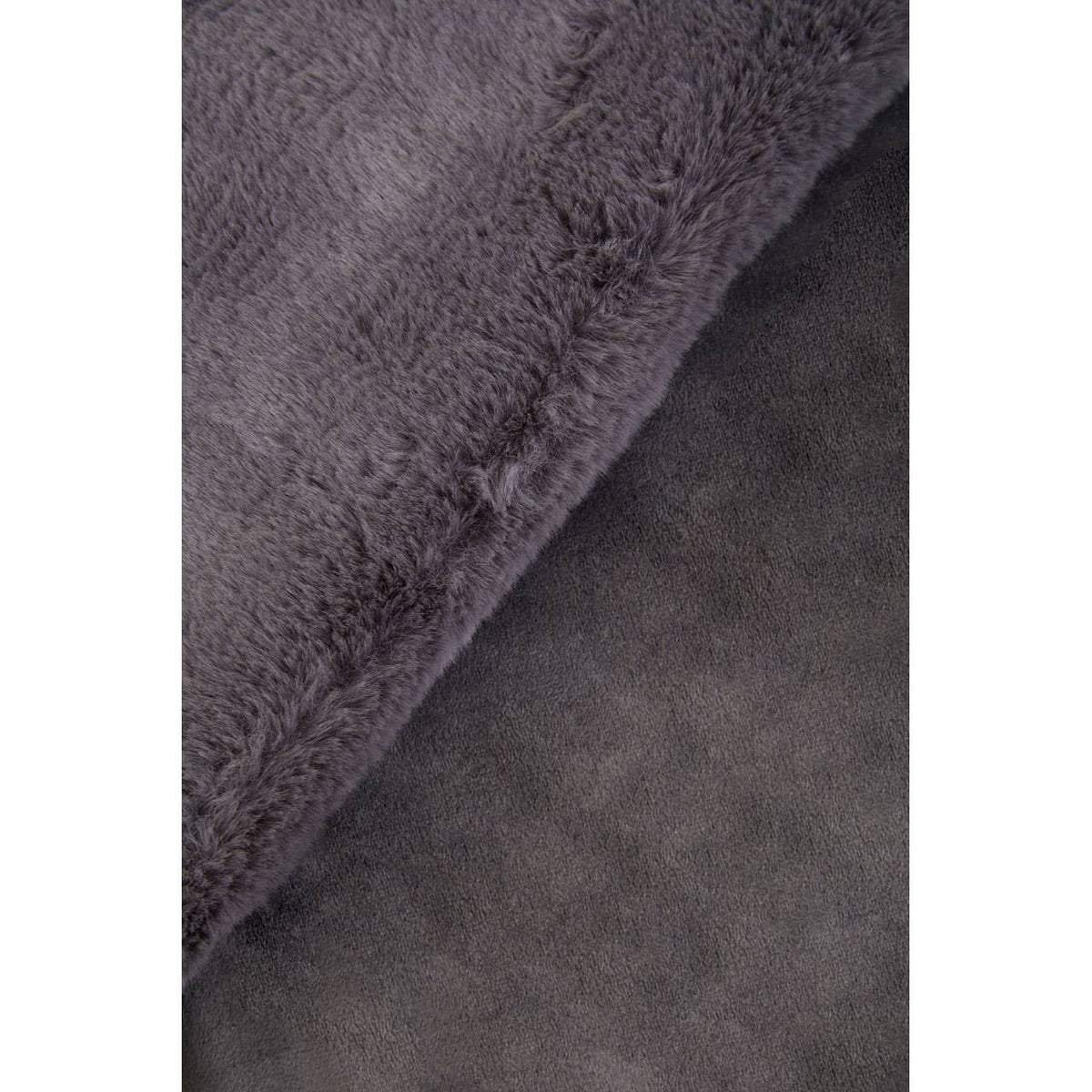 Bosie Lamina Grey Throw.
