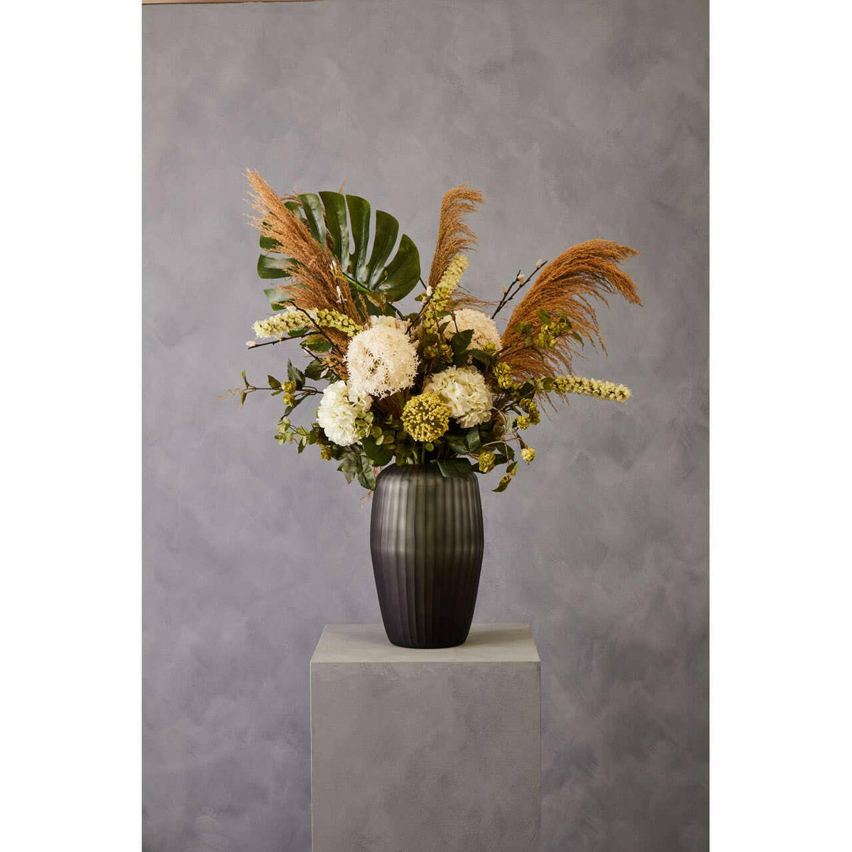 Hessa Large Glass Vase.