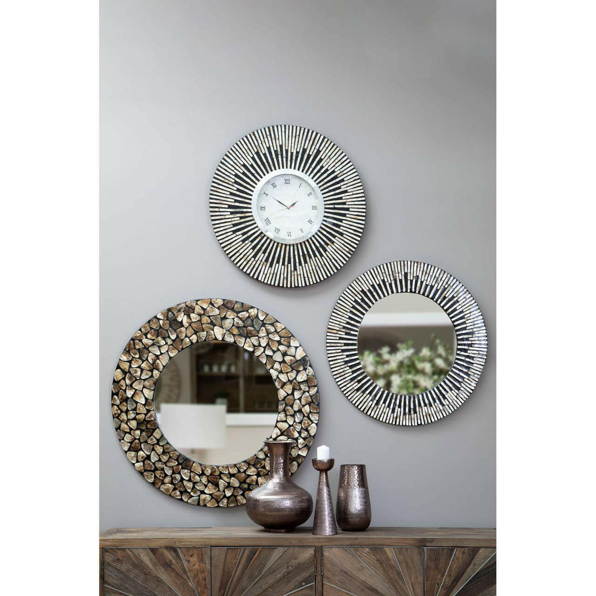 Palu Black And Gold Wall Clock.