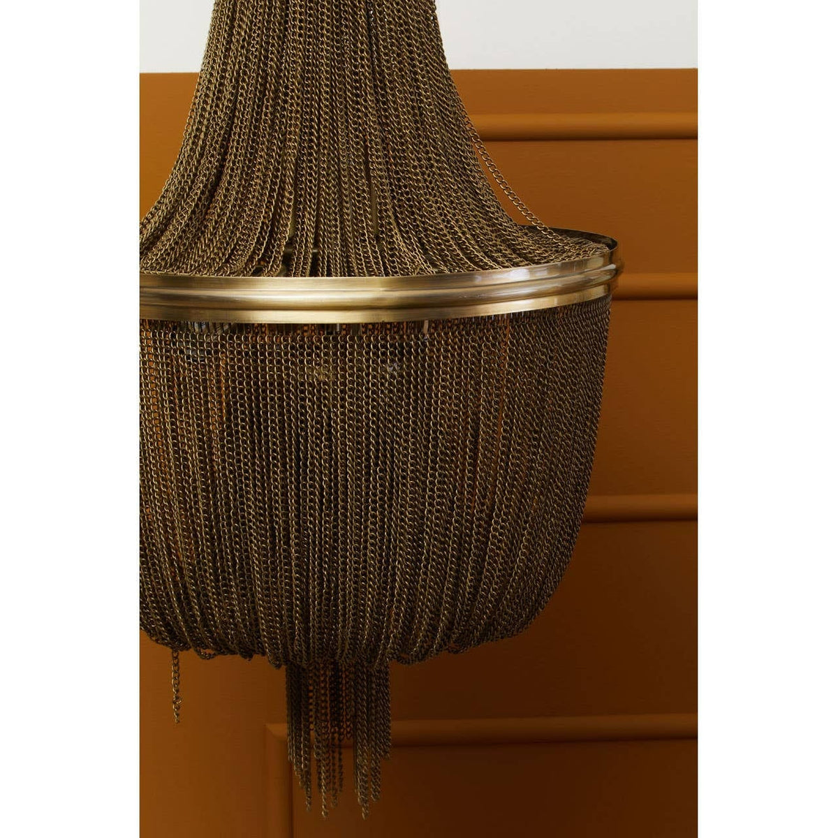 Noosa & Co. Lighting Chain Antique Brass Chain Design Chandelier House of Isabella UK