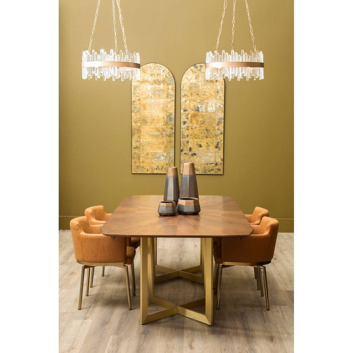 Noosa & Co. Lighting Lustra Acrylic Chandelier with Copper Band House of Isabella UK