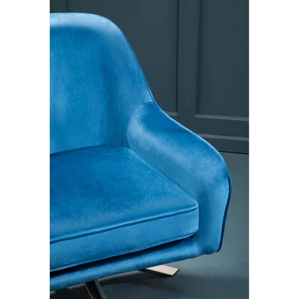 Avery Midnight Velvet Chair.