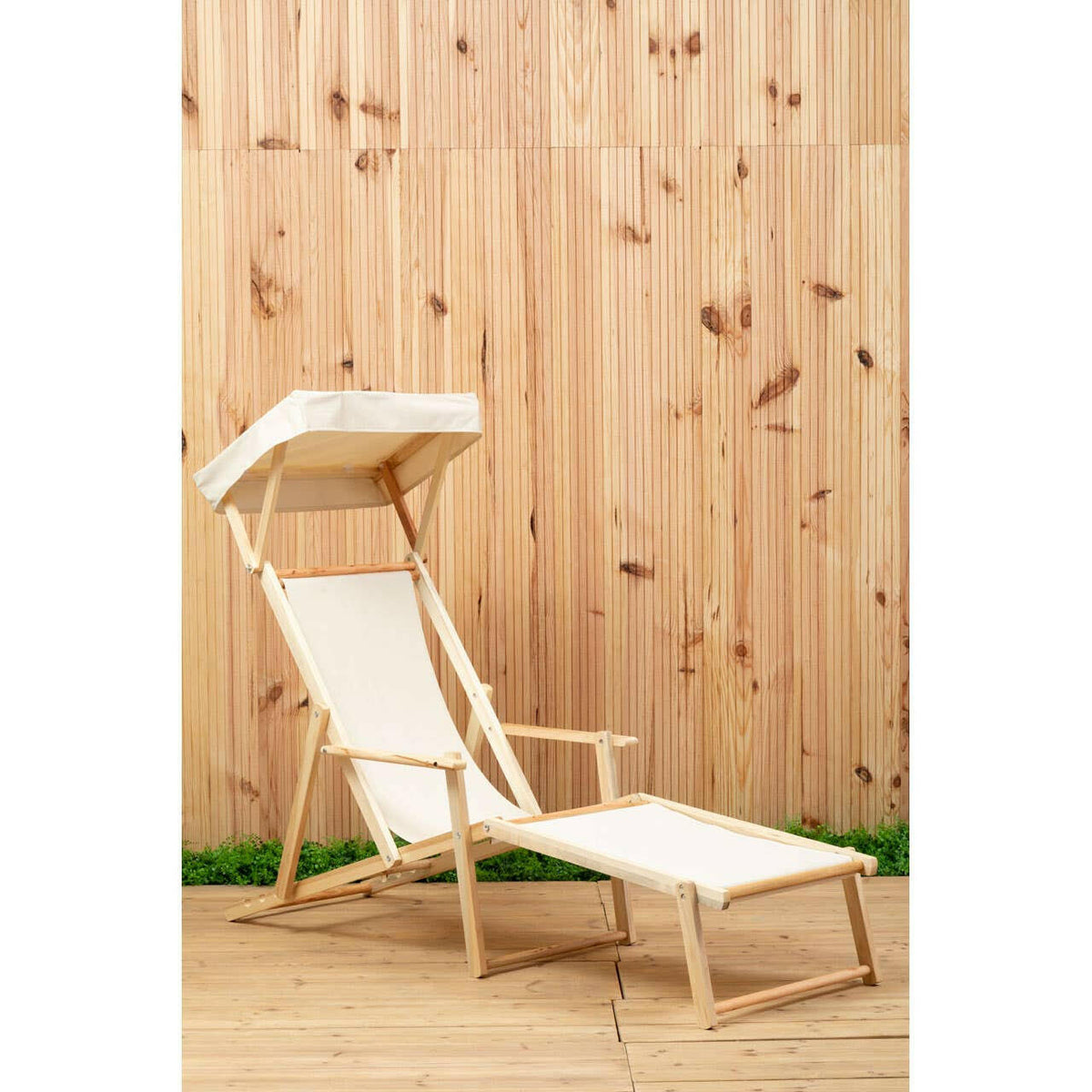 Beauport Cream Lounger.