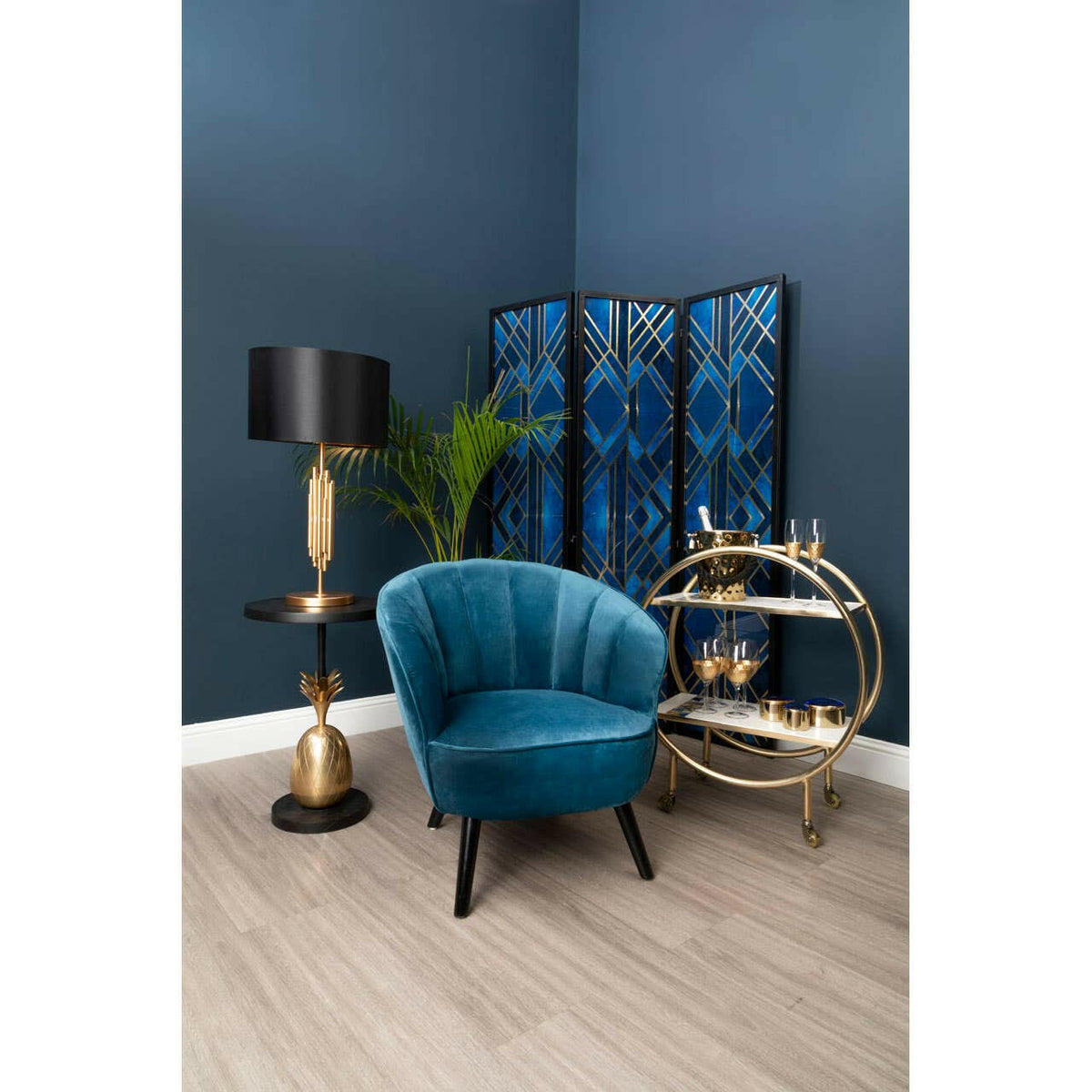 Boho Pineapple Table.