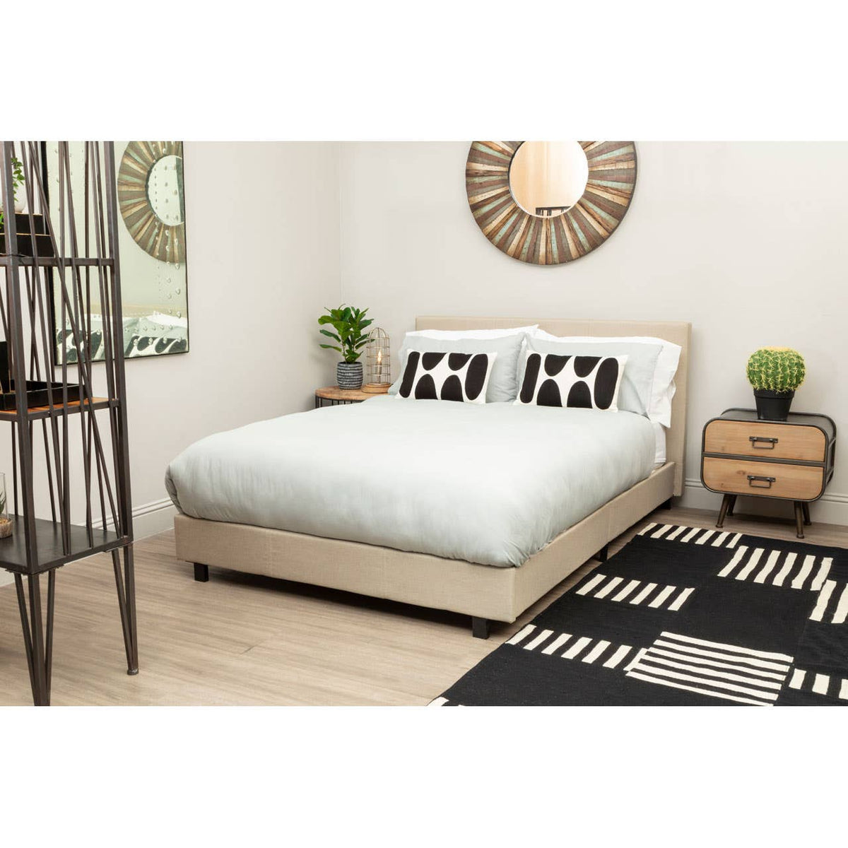 Bosie Black And White Rug.