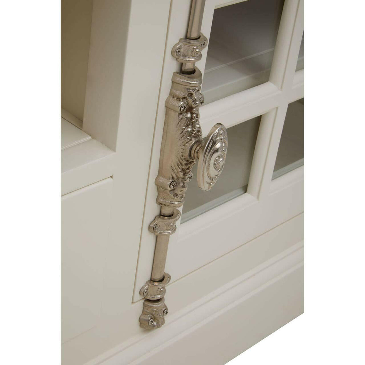 Covent White Media Unit.