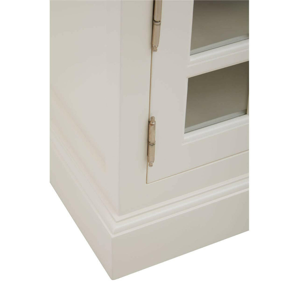 Covent White Media Unit.