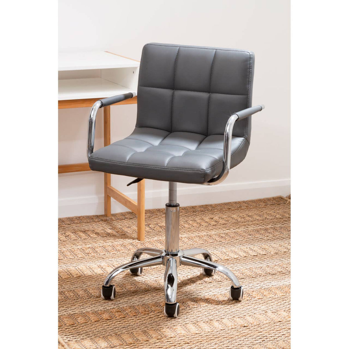 Grey Home Office Chair With Swivel Base.