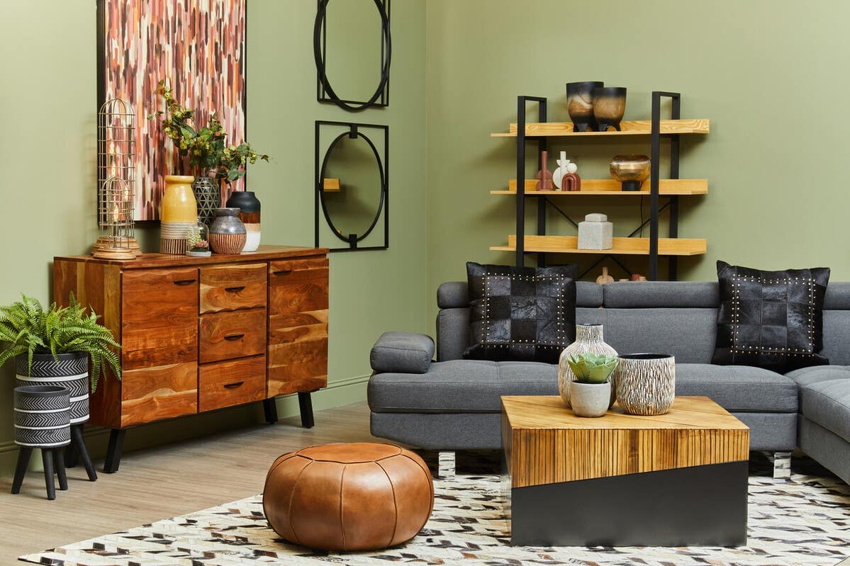 Hanover Grey Linen Corner Sofa.