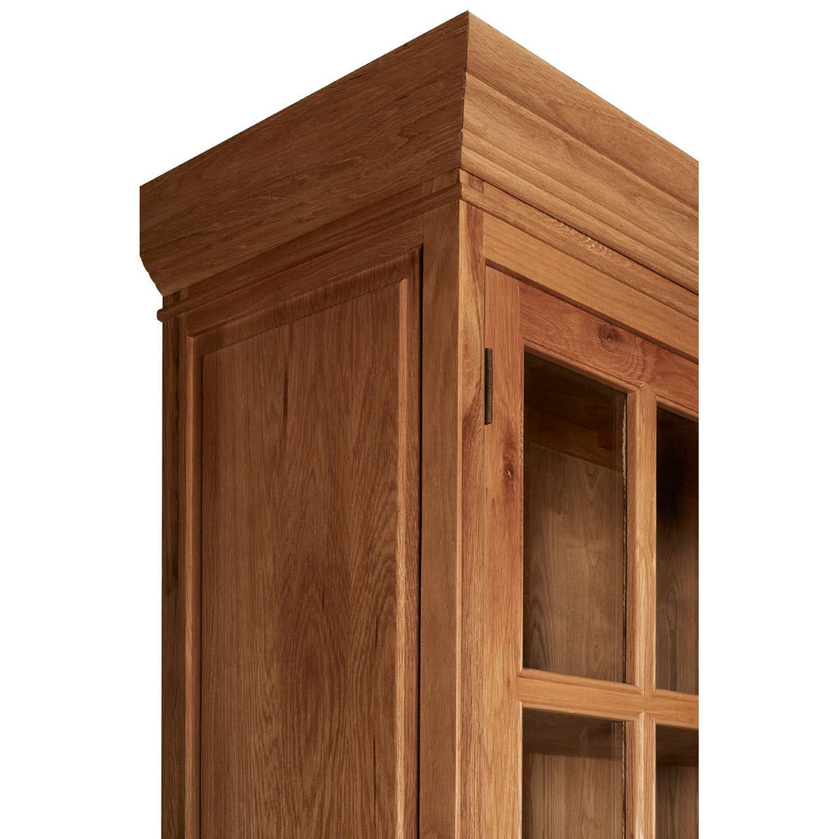 Lyon Cabinet With 3 Upper Shelves.