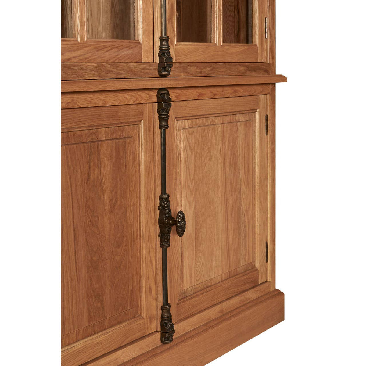 Lyon Cabinet With 3 Upper Shelves.