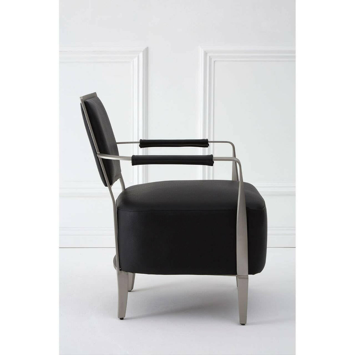 Moda Black Leather Chair.