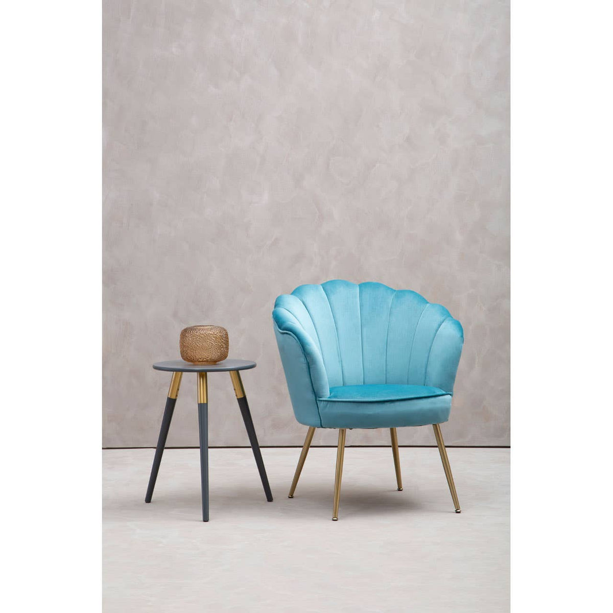 Ovala Aqua Velvet Scalloped Chair.