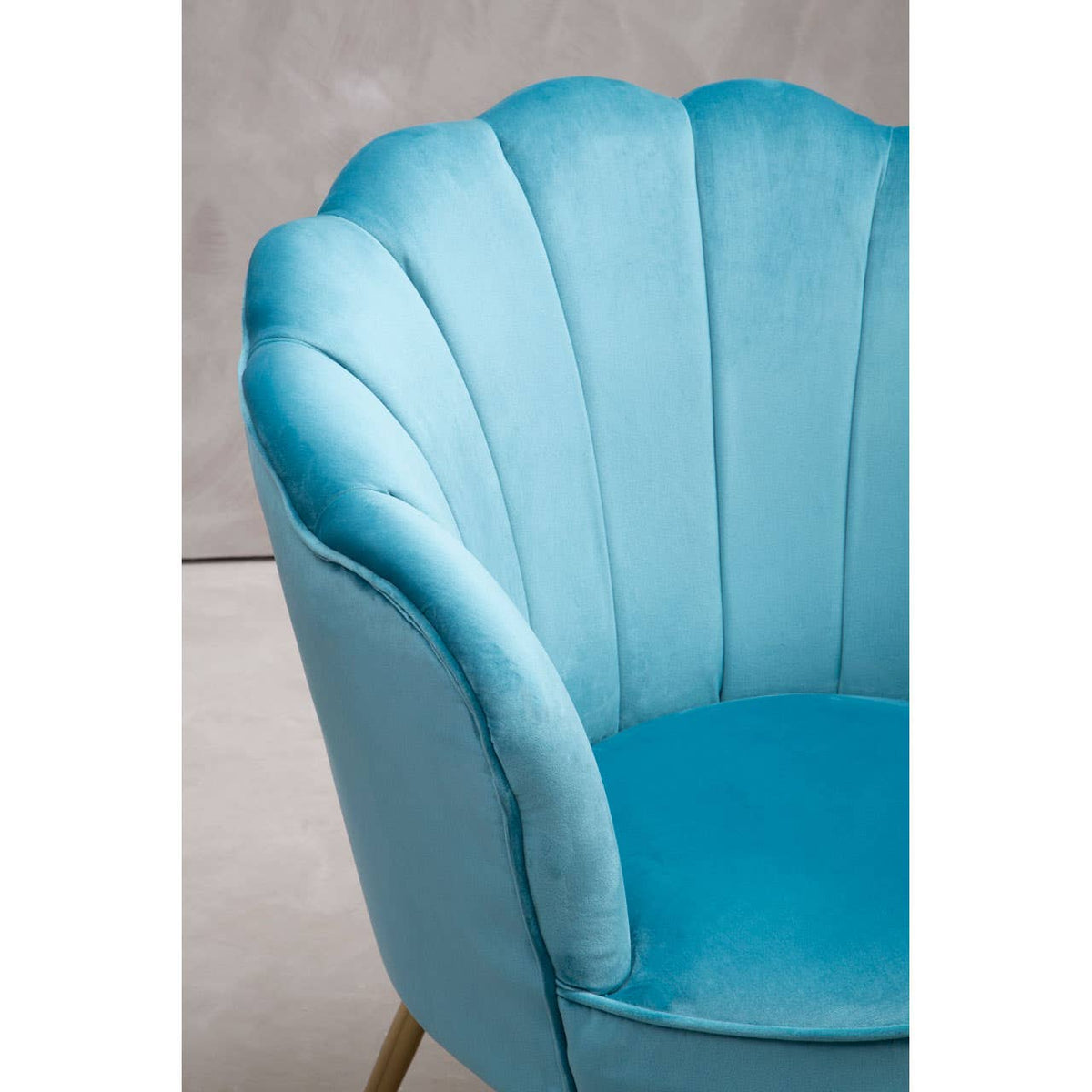 Ovala Aqua Velvet Scalloped Chair.