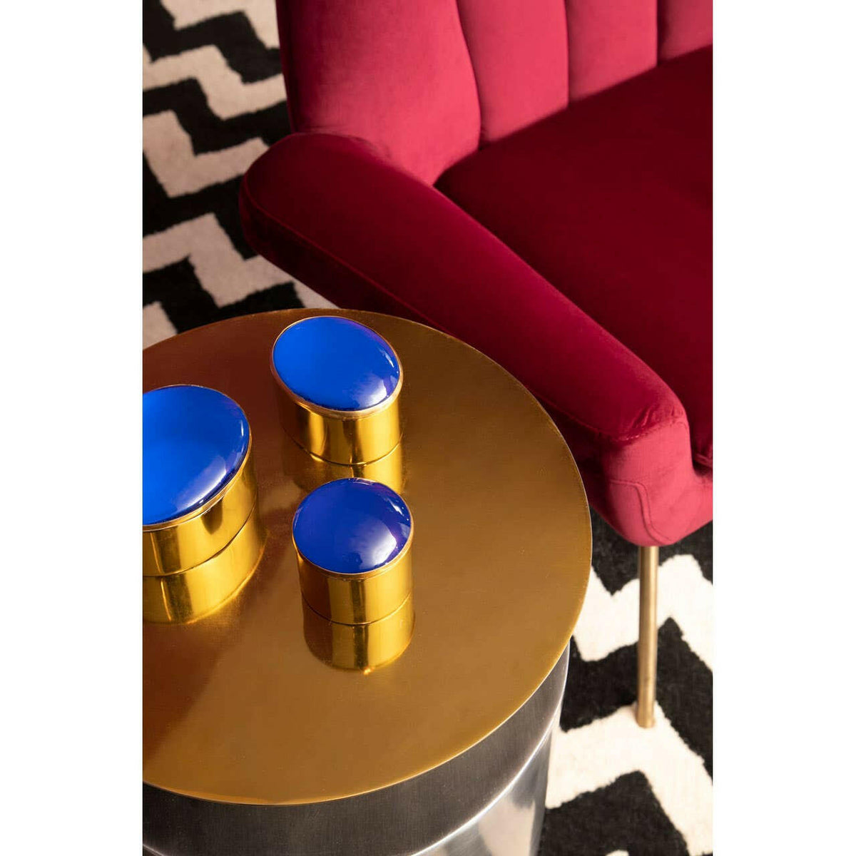 Rabia Accent Table With Straight Base.