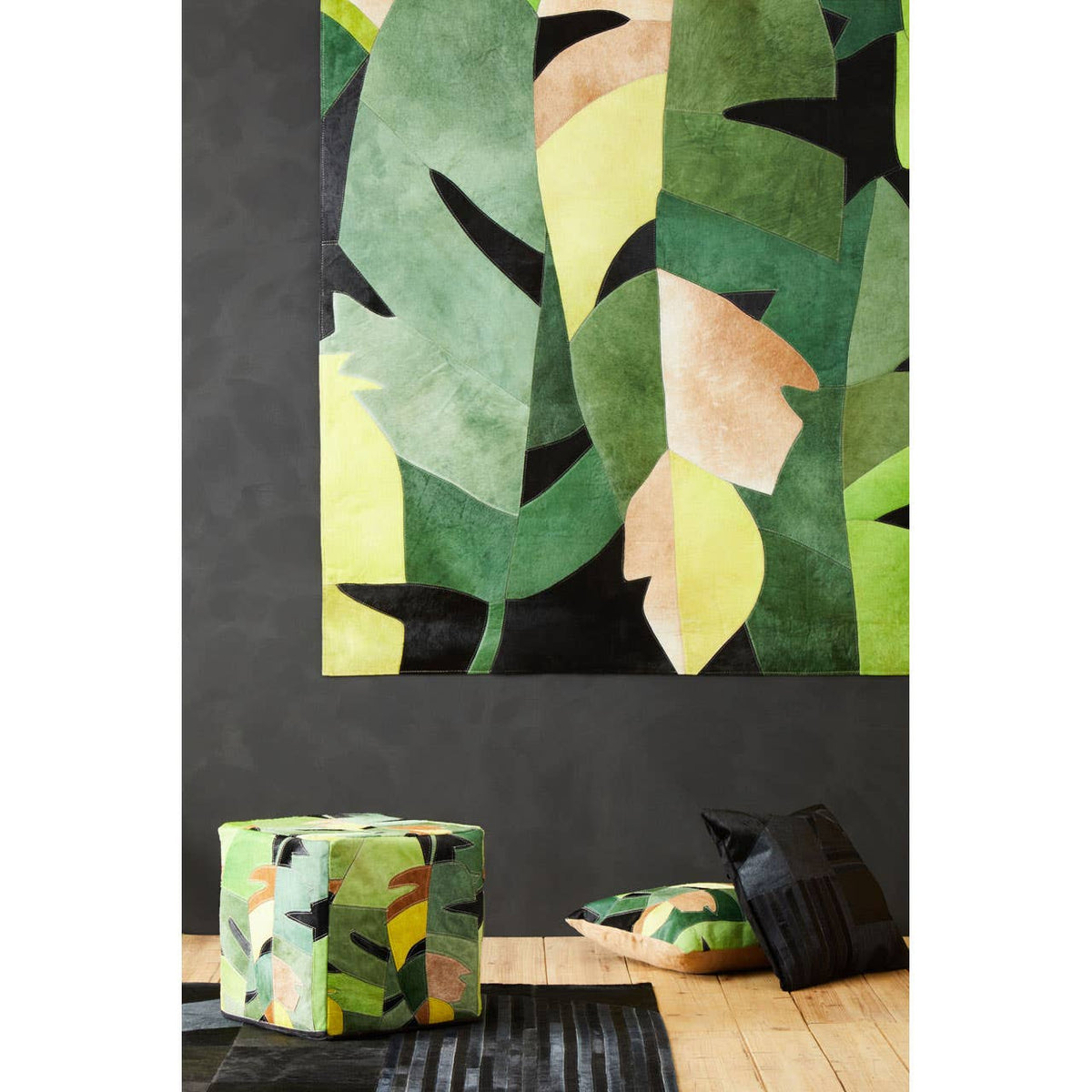 Safira Small Black And Grey Deco Rug.