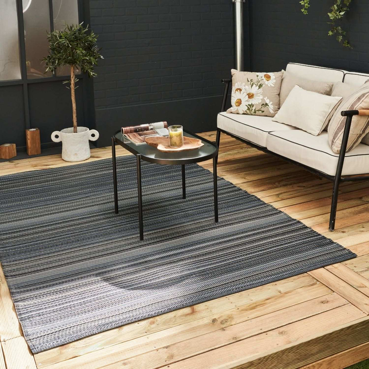 Rainbow Outdoor Rug Dark Grey | 1020