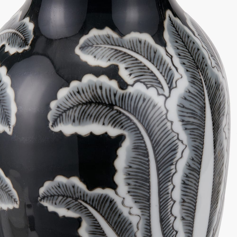 Pacific Lifestyle Accessories Asteria Black and White Feather Ceramic Urn Vase House of Isabella UK