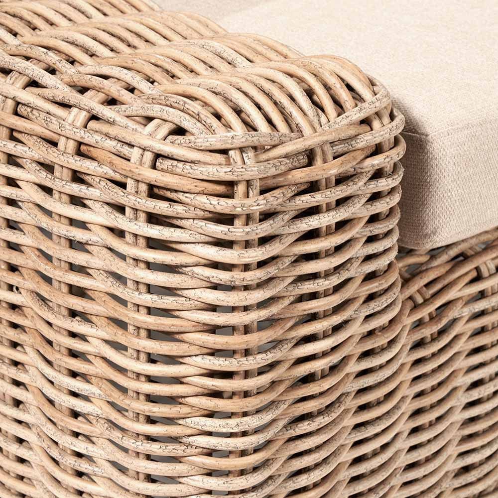 Como Natural Antique Lounge Set.