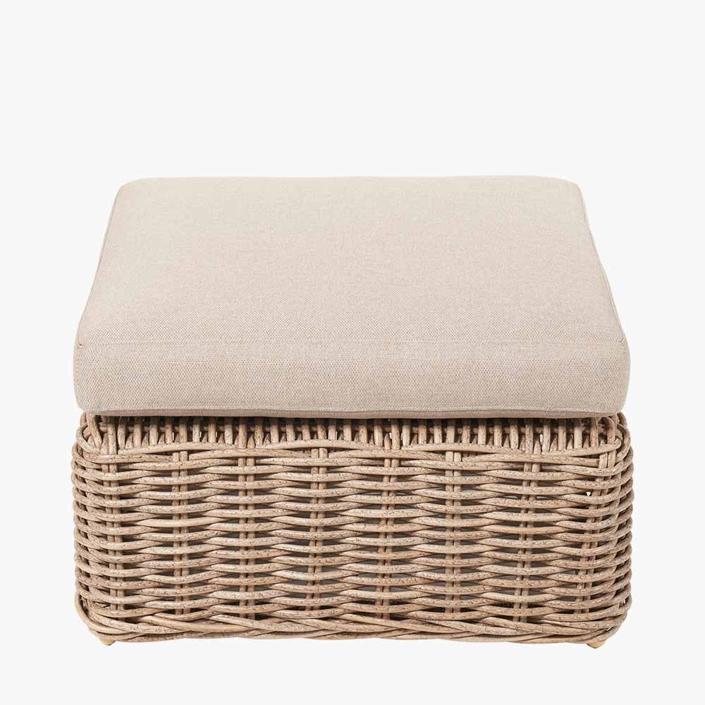 Como Natural Antique Lounge Set.