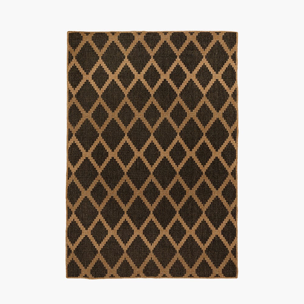 Indoor Outdoor Natural and Slate Grey Diamond Design Rug.