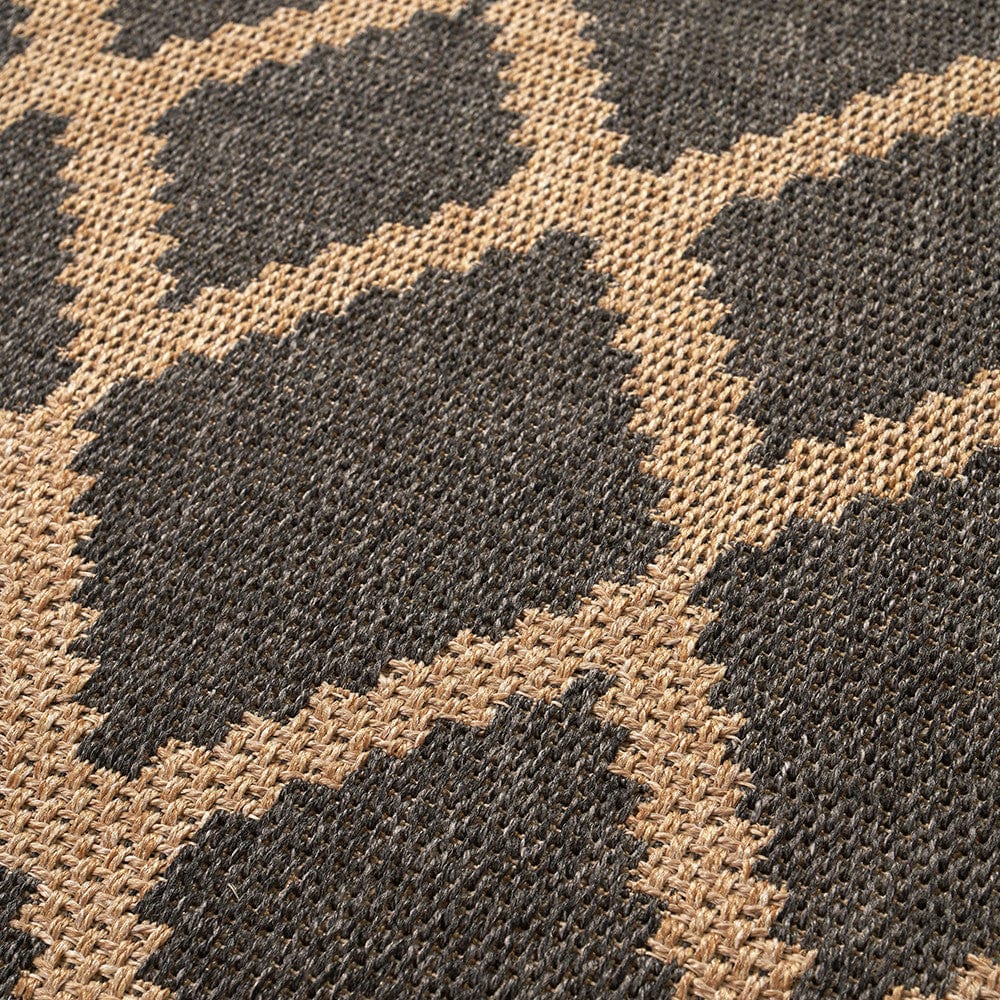 Indoor Outdoor Natural and Slate Grey Diamond Design Rug.