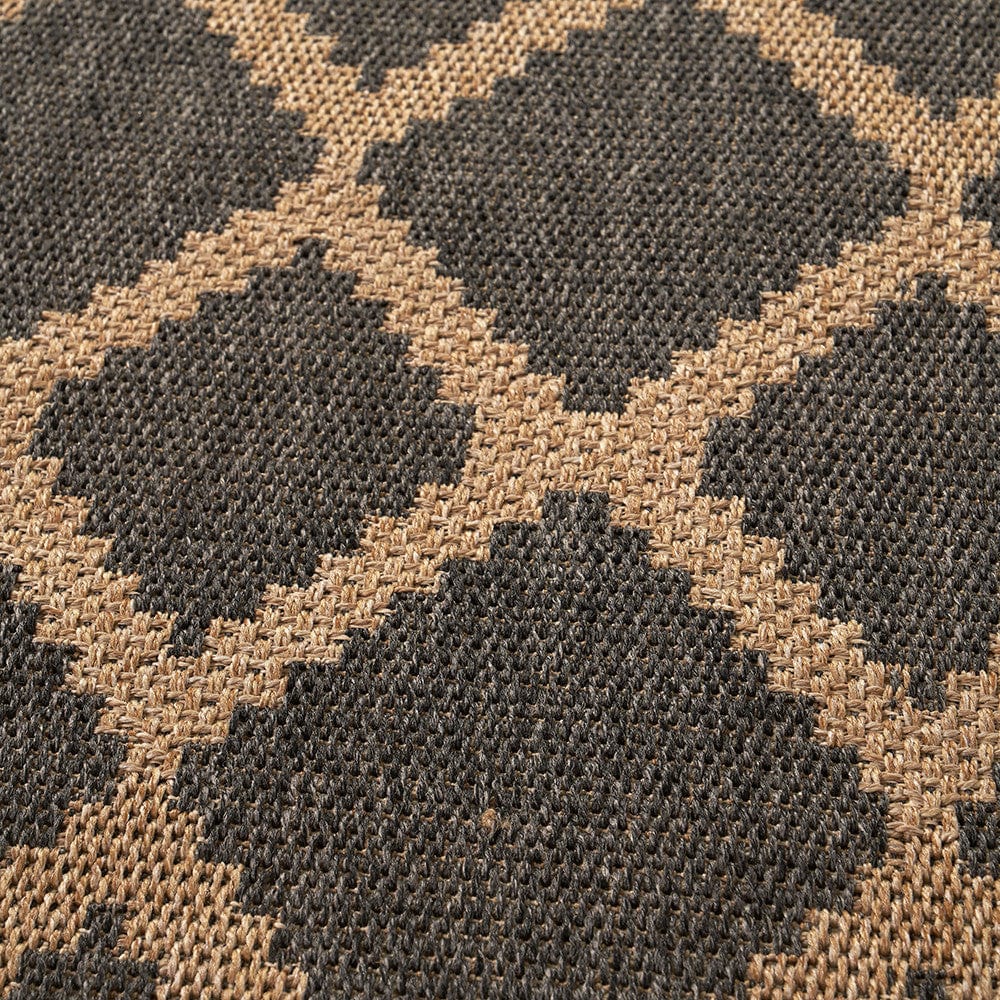 Indoor Outdoor Natural and Slate Grey Diamond Design Rug.