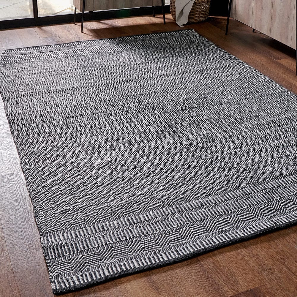 Pacific Lifestyle Outdoors Indoor Outdoor Recycled PET Yarn Black and White Inca Design Rug House of Isabella UK