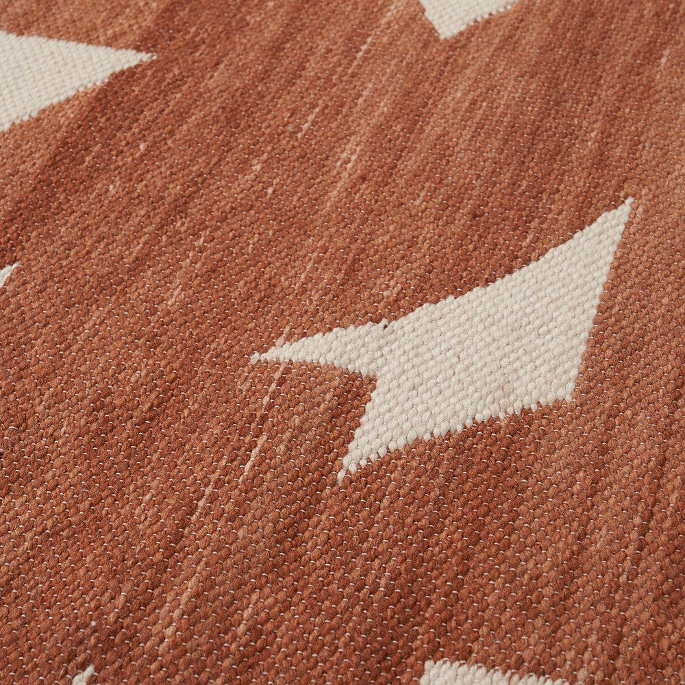 Indoor Outdoor Terracotta and Ivory  Geometric Design Rug.