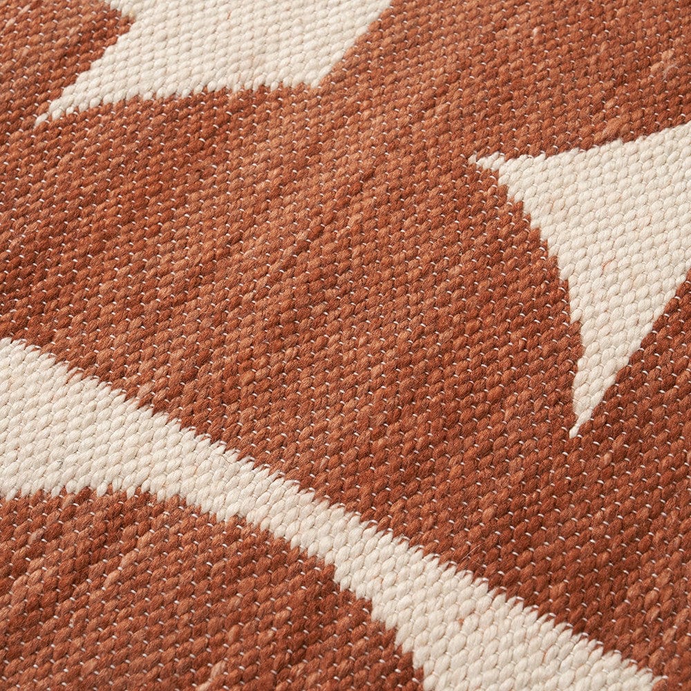 Indoor Outdoor Terracotta and Ivory  Geometric Design Rug.