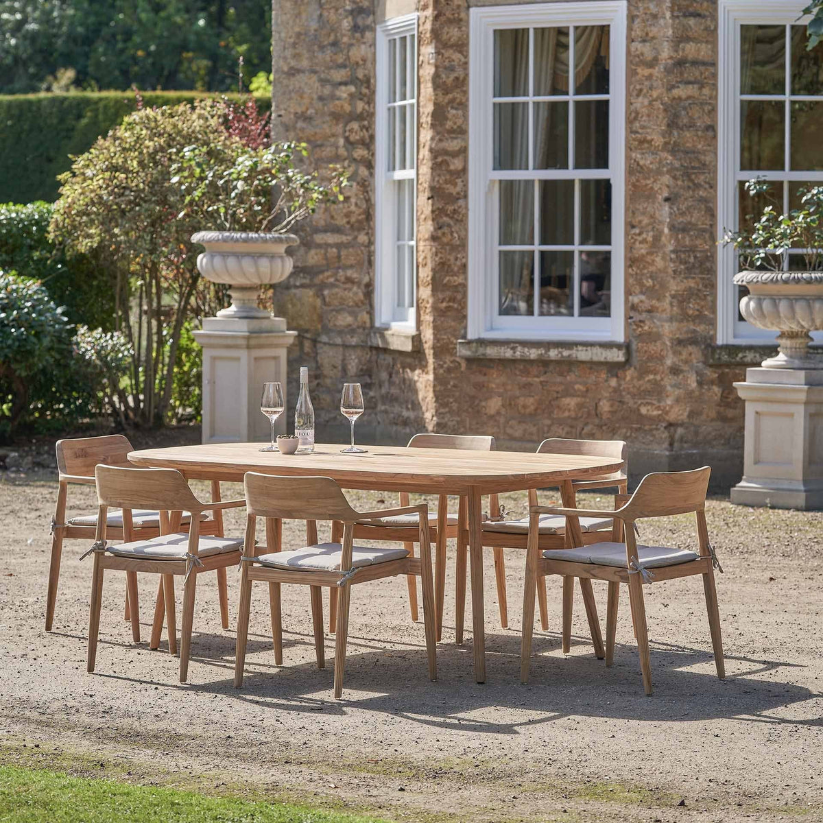 Salita Outdoor 6 Seater Dining Set.