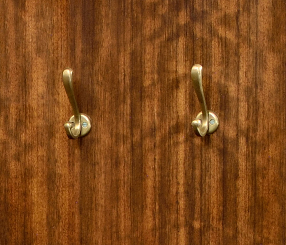 Ladies Armoire Tartan