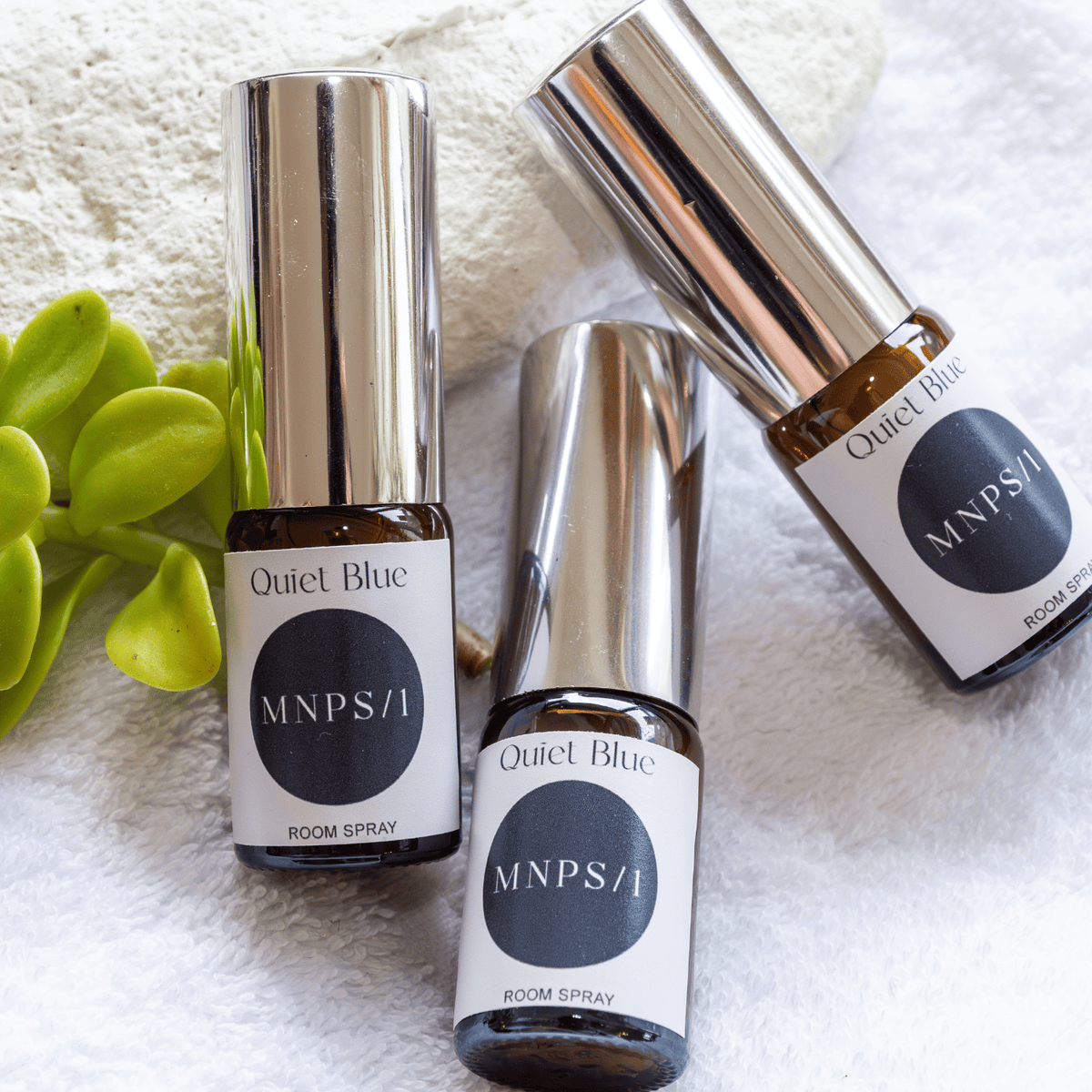 Quiet Blue Fragrance Oil MNPS/1 Room and Body Spray House of Isabella UK