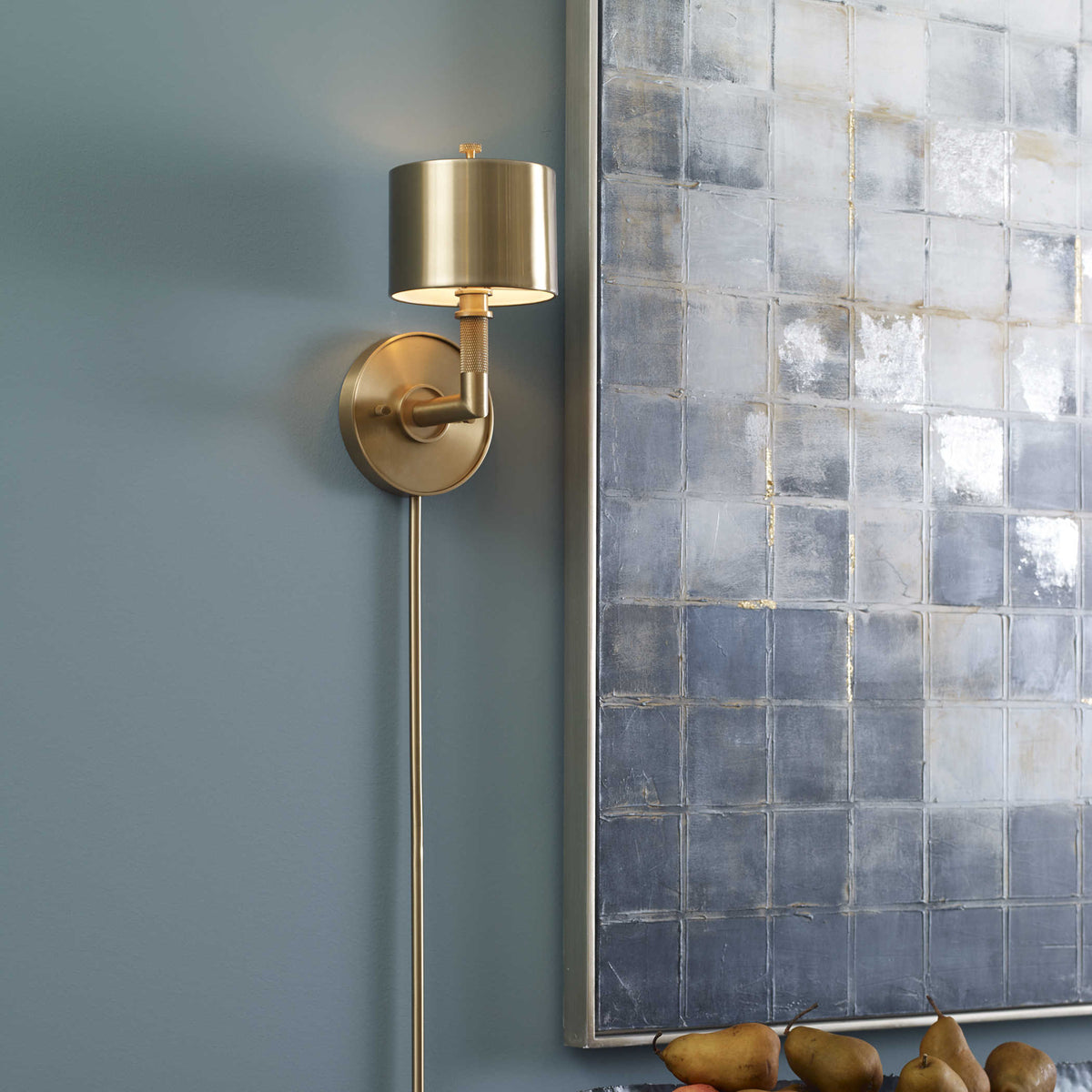 Knurl Wall Light - Brass