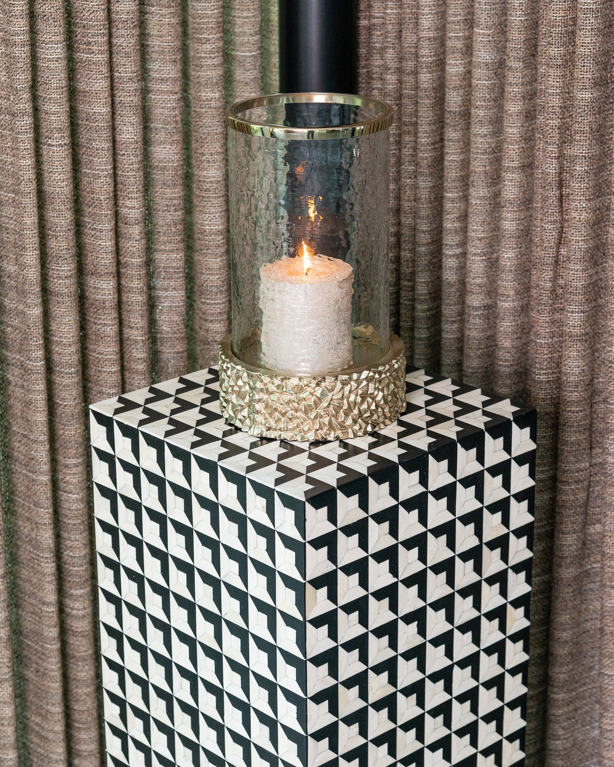 Richmond Interiors Accessories Hurricane Jailey gold (Gold) House of Isabella UK