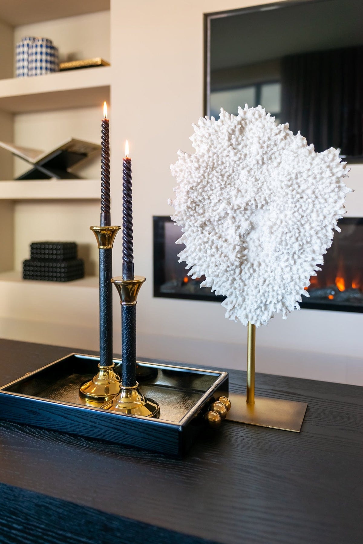 Richmond Interiors Accessories Tray Liv (Black/gold) House of Isabella UK