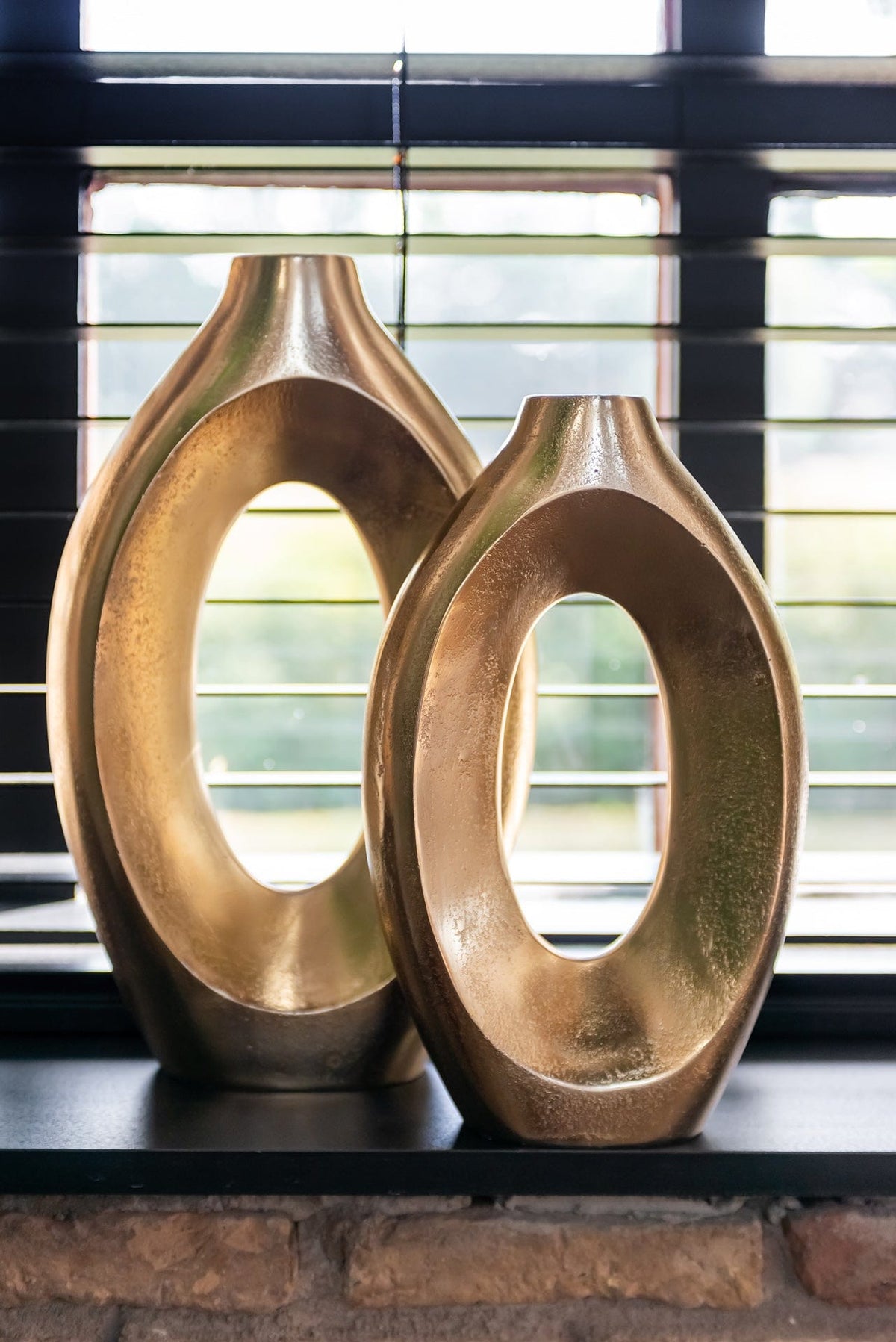 Richmond Interiors Accessories Vase Alma big (Brushed Gold) House of Isabella UK