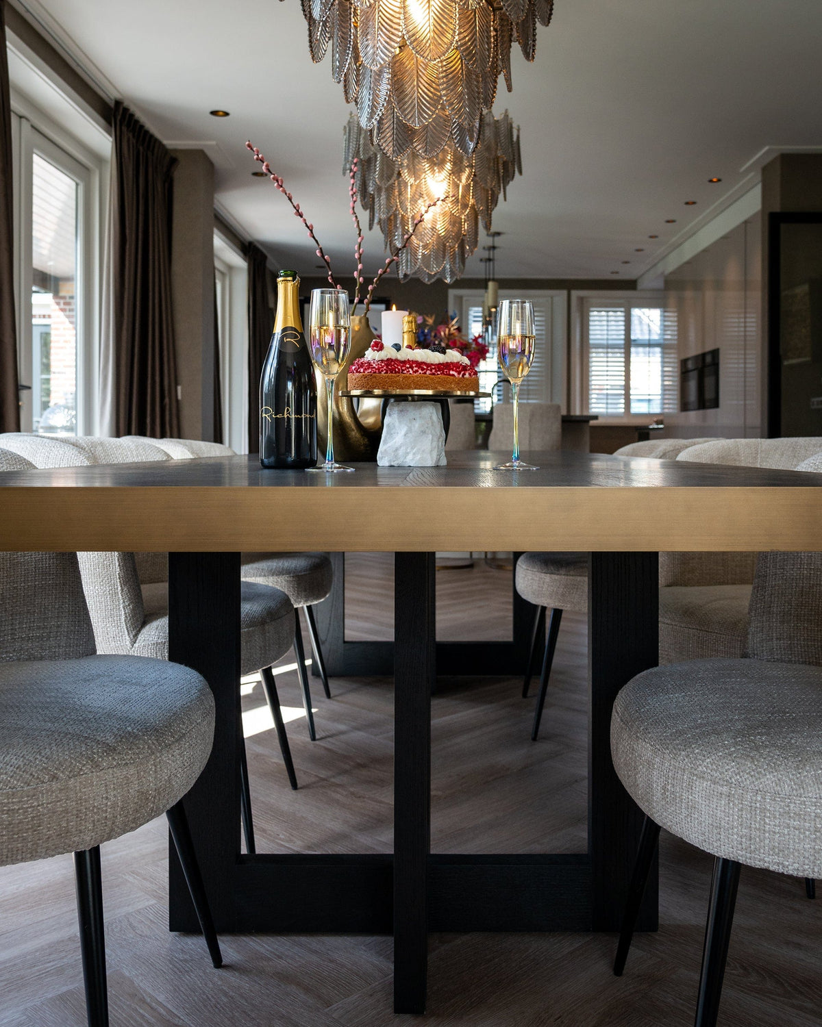 Richmond Interiors Dining Dining table Cambon 320 House of Isabella UK