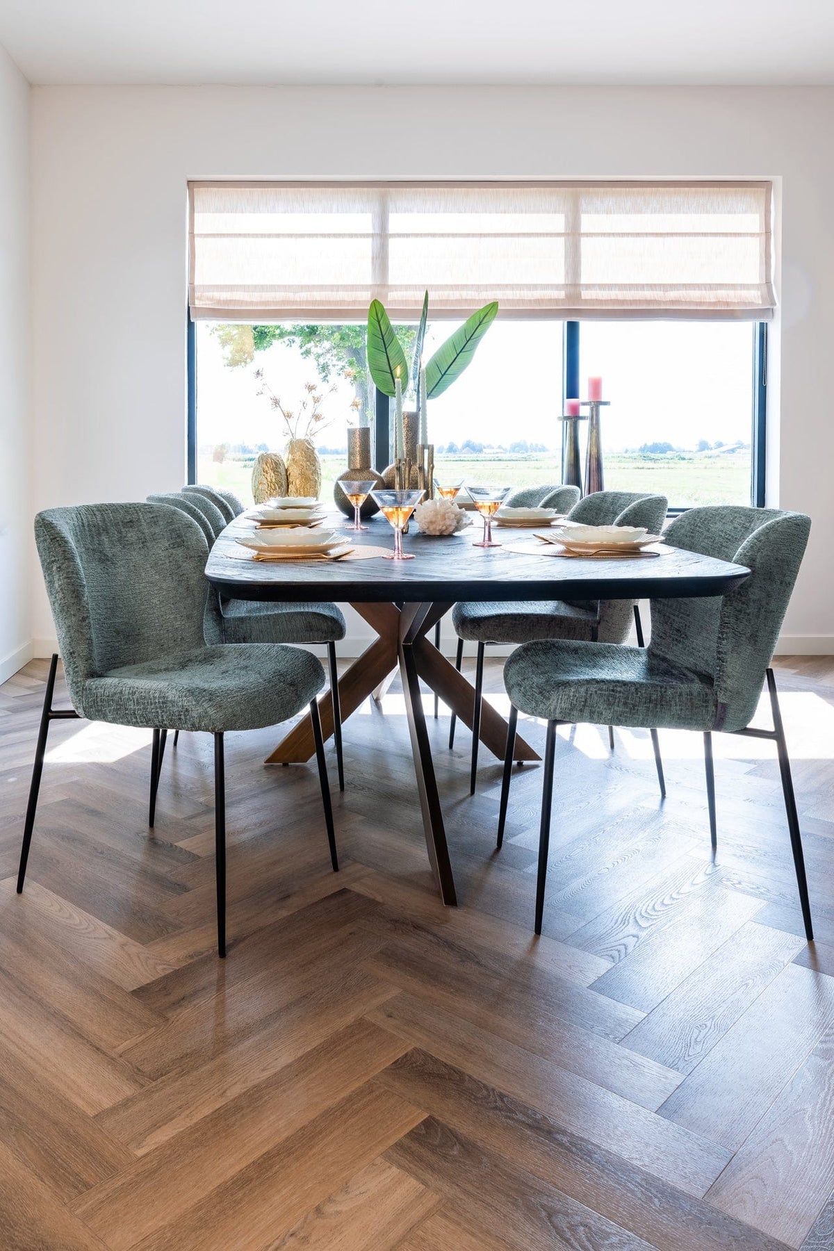 Richmond Interiors Dining Dining table Hayley 280 House of Isabella UK