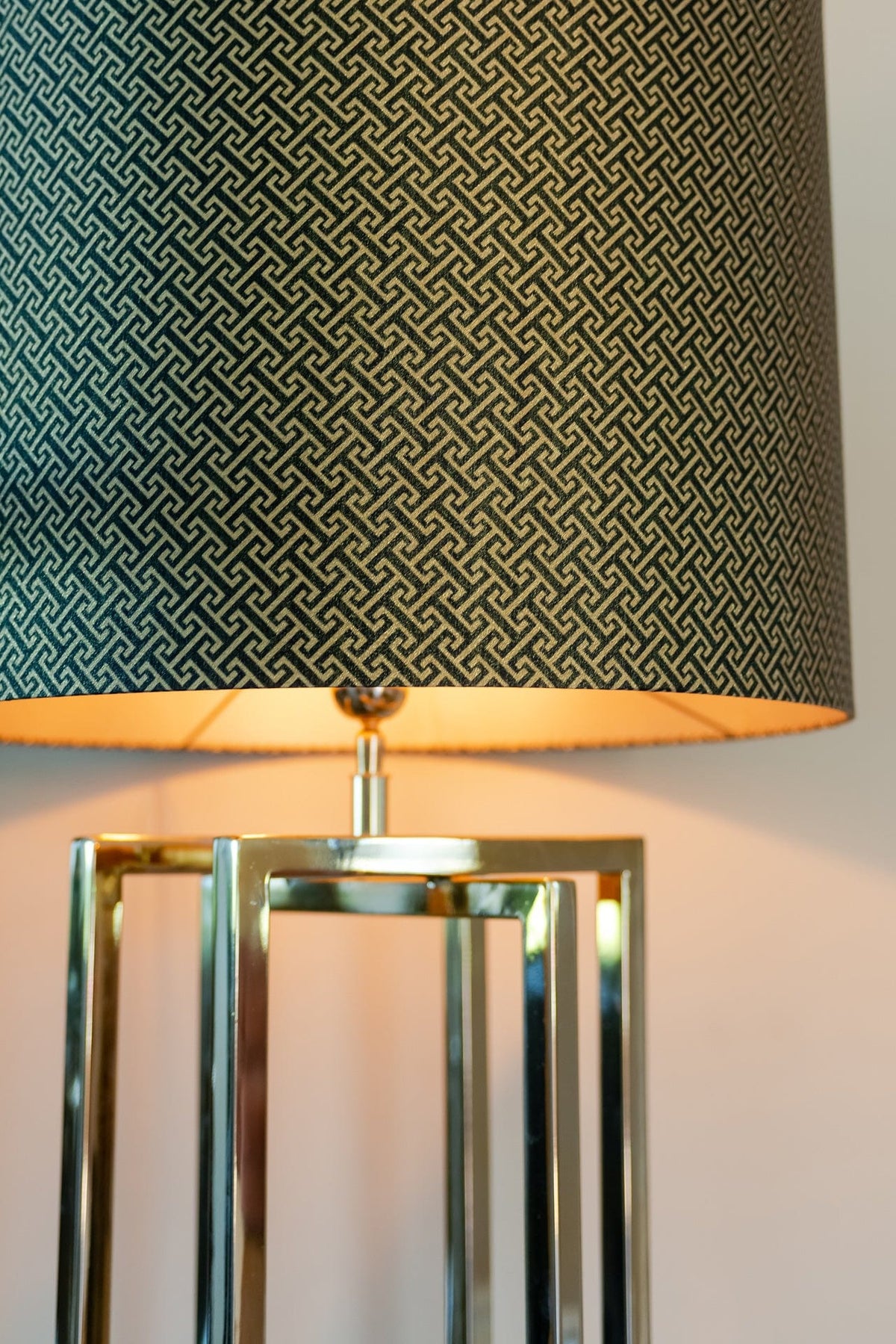 Richmond Interiors Lighting Lampshade Geo cilinder 50Ø (Donna-21056-Geo Classic Big 9999 Black) House of Isabella UK