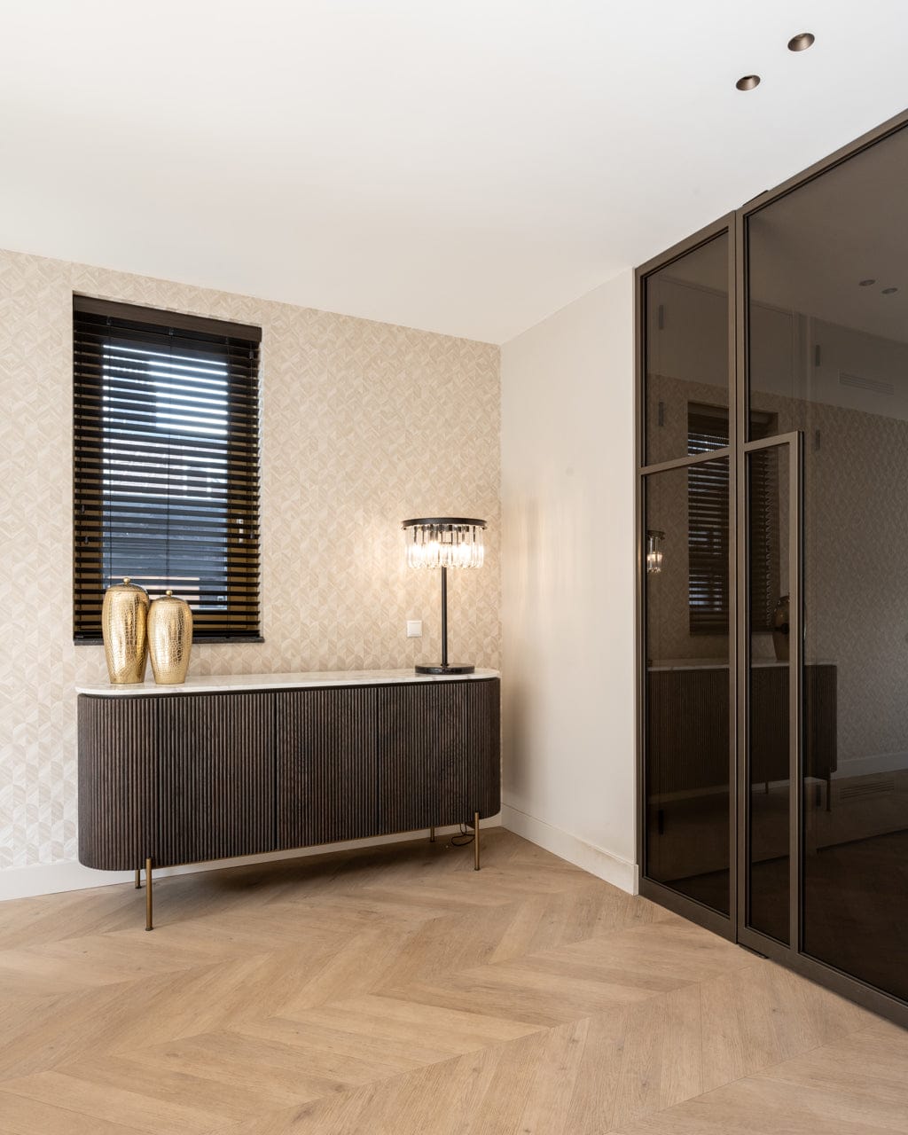 Richmond Interiors Lighting Table lamp Bessy black House of Isabella UK