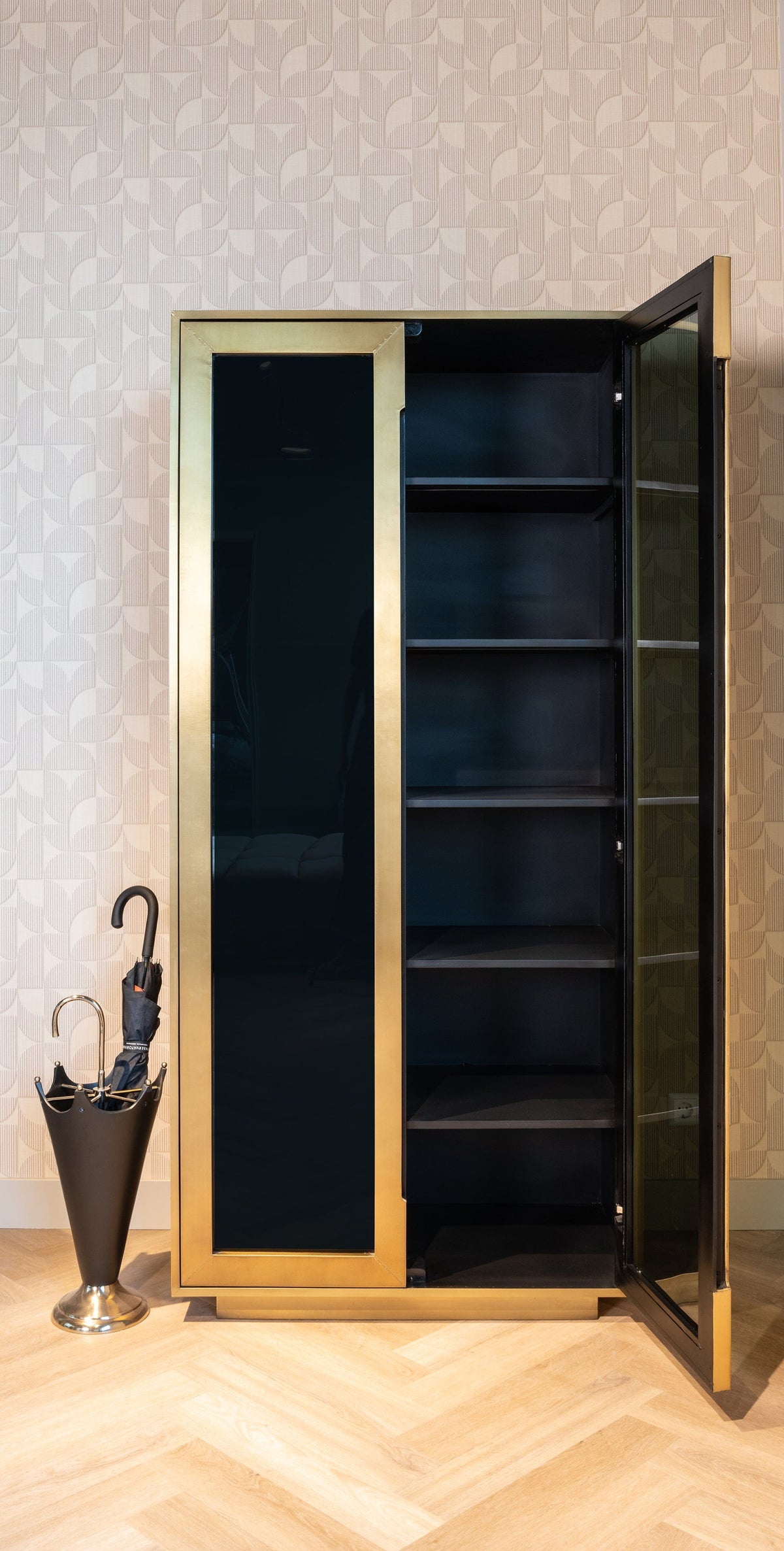 Richmond Interiors Living Cabinet Finsbury 2-doors House of Isabella UK