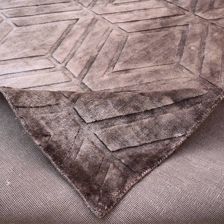 Carpet Yoeri dark brown 200x300 (Brown).