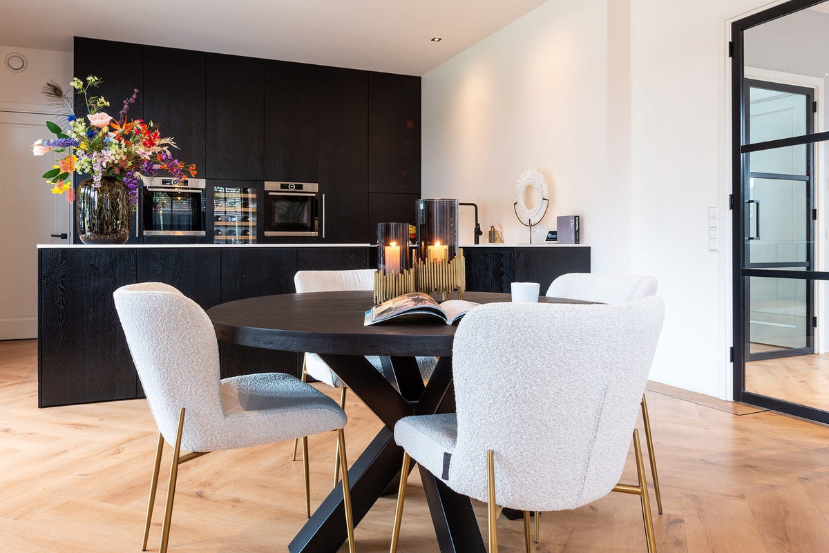 Richmond Interiors Living Chair Odessa khaki velvet / burshed gold fire retardant House of Isabella UK