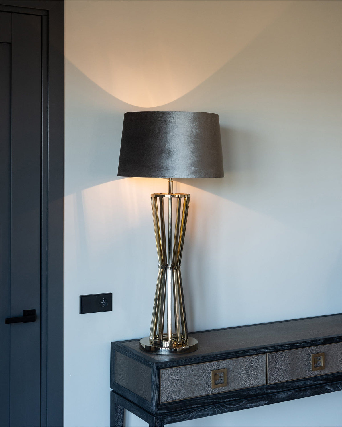 Richmond Interiors Living Console Bloomville 3-drawers House of Isabella UK