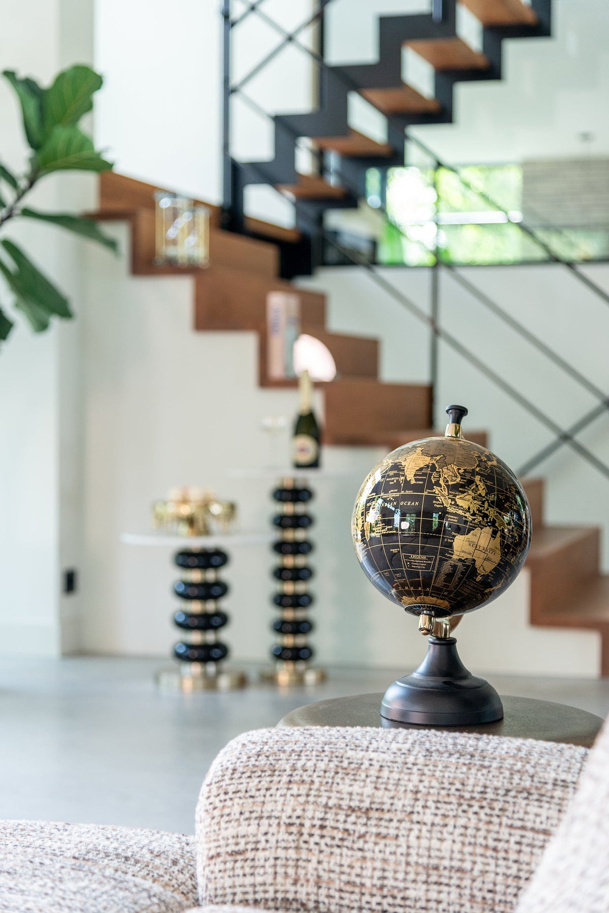 Richmond Interiors Living End table Barbara black (Black) House of Isabella UK